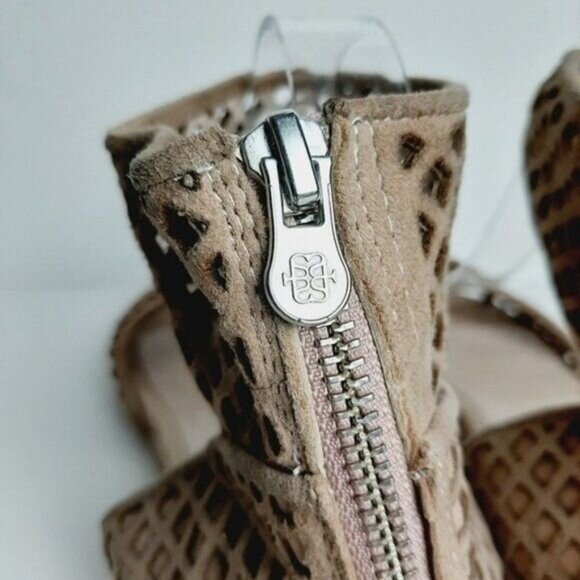 SUPERTRASH Sandals Flats Tan Suede Perforated Sz US 9 - 9.5 / Eur 41 - Picture 7 of 10